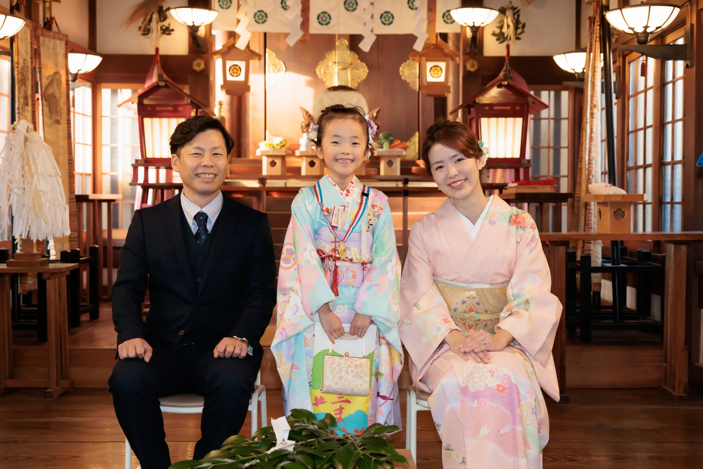 东成八阪神社七五三·女孩和服发型特写镜头